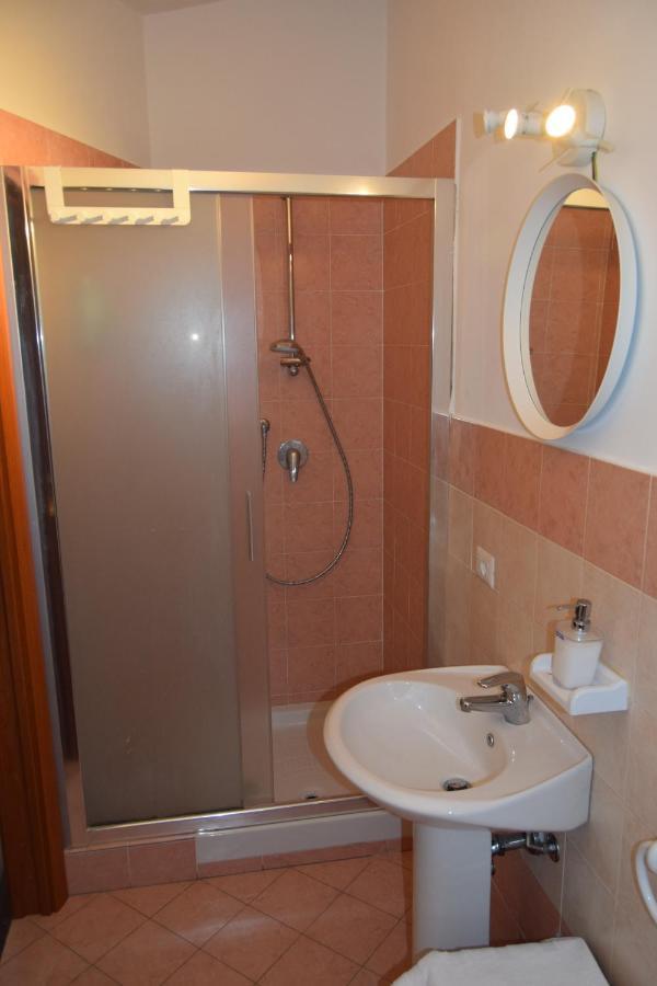 ברוגריו B&B Villa Lodigiana מראה חיצוני תמונה